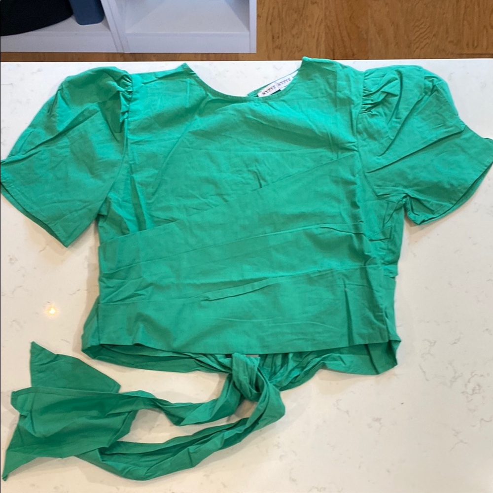 ⚡️3 for $15⚡️HYFVE Green Puff Sleeve Tie-back Blouse size small NWOT